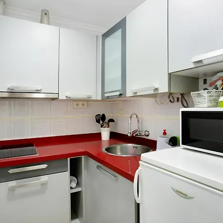 Aloha Apartment *